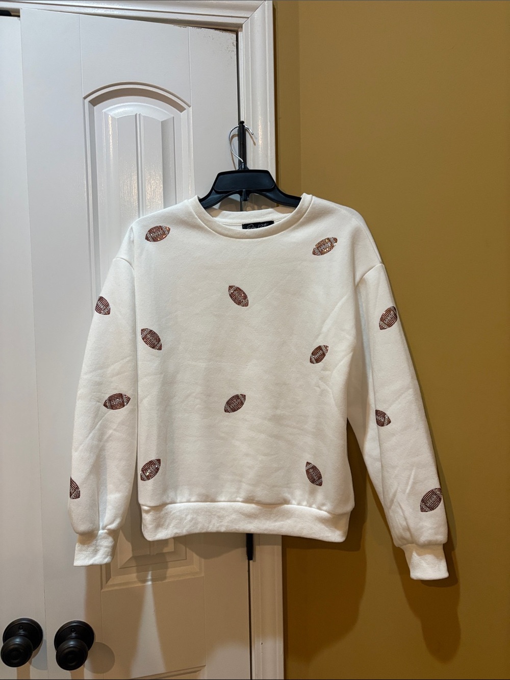 BOUTIQUE FOOTBALL 🏈 SWEATSHIRT